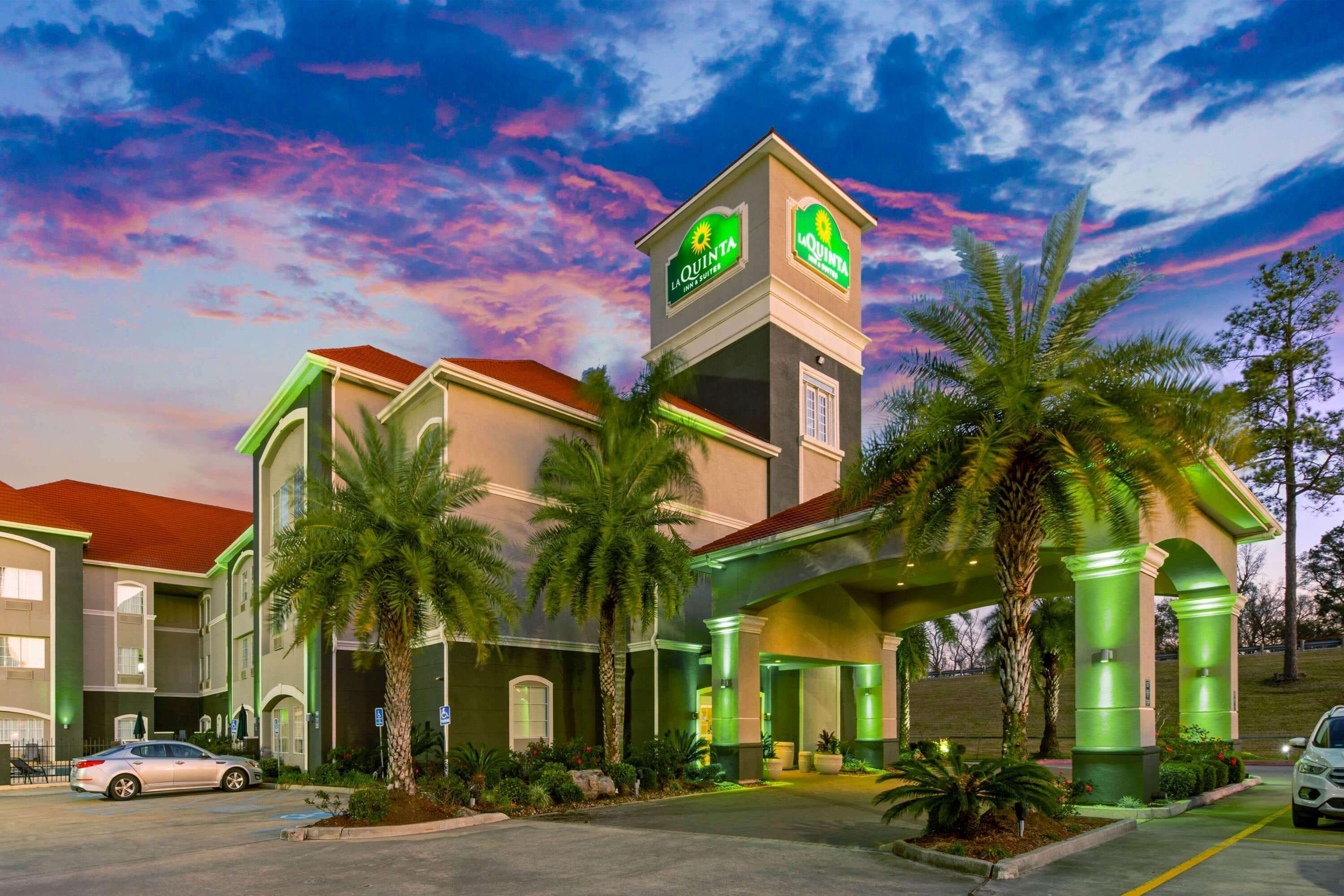 La Quinta By Wyndham Lake Charles Casino Area Hotel Exterior photo